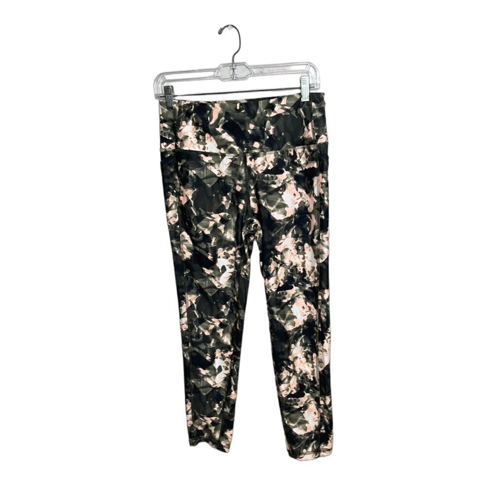 DSG Camouflage Athletic Side Pocket Leggings. Size Medium.‎